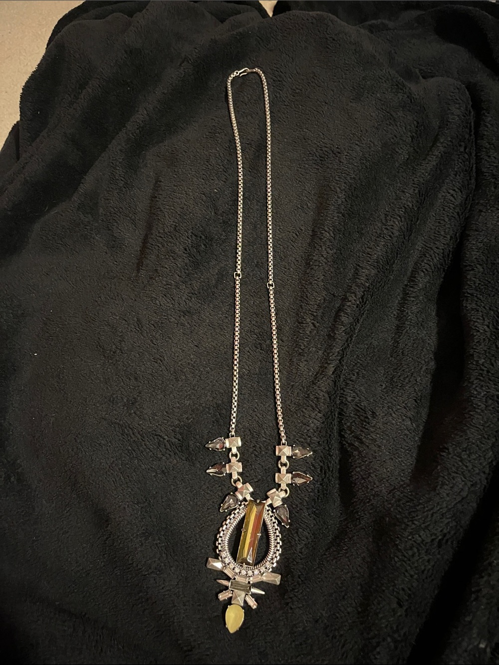 Stella and Dot Eclipse statement necklace